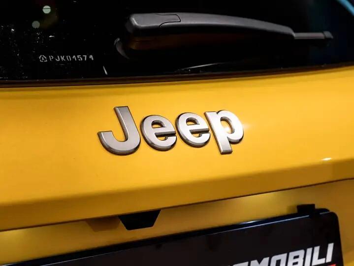 Jeep Avenger 1.2 Turbo 100 CV Summit