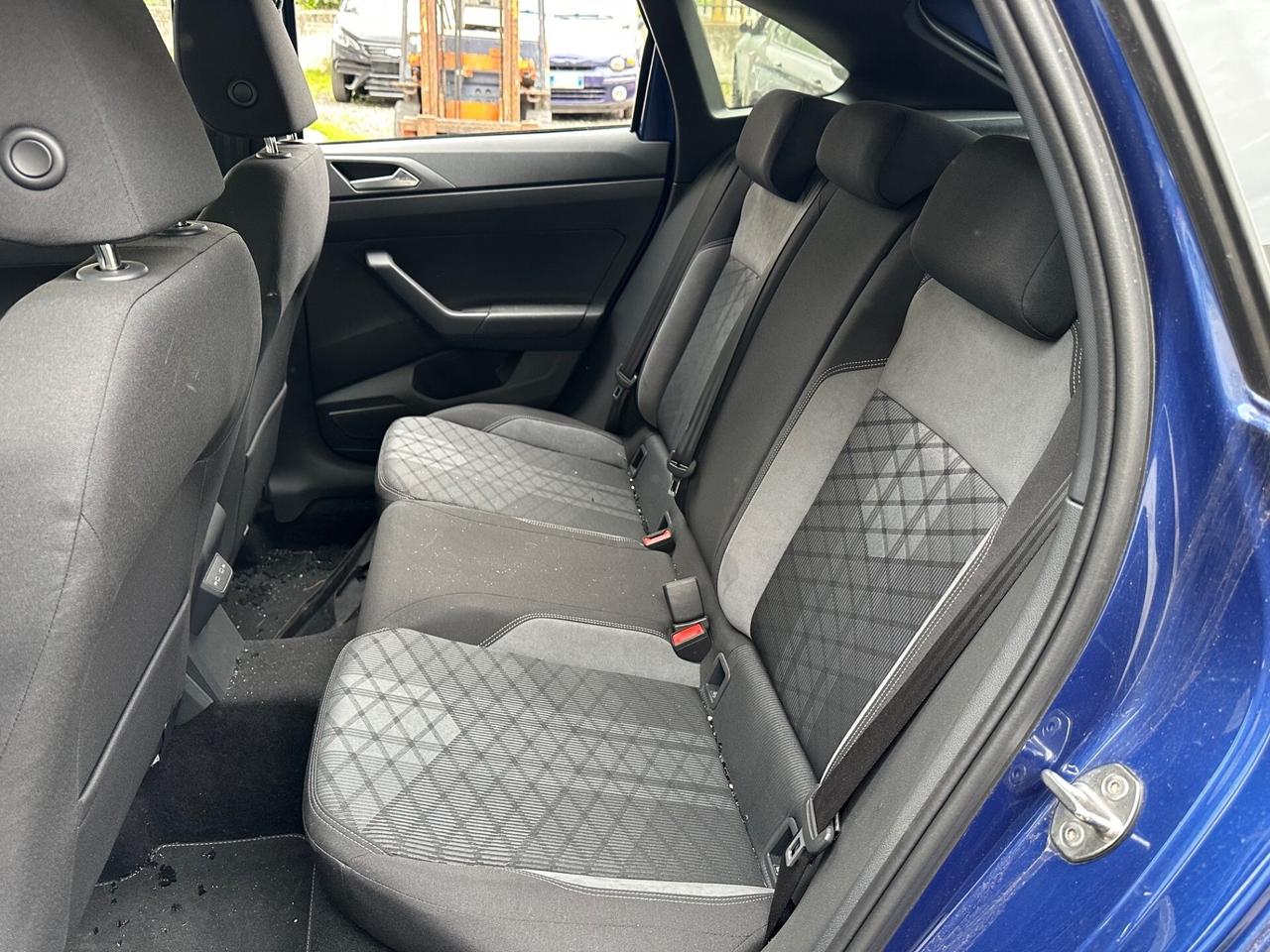 Volkswagen Taigo 1.5 TSI ACT 150 CV DSG R-Line