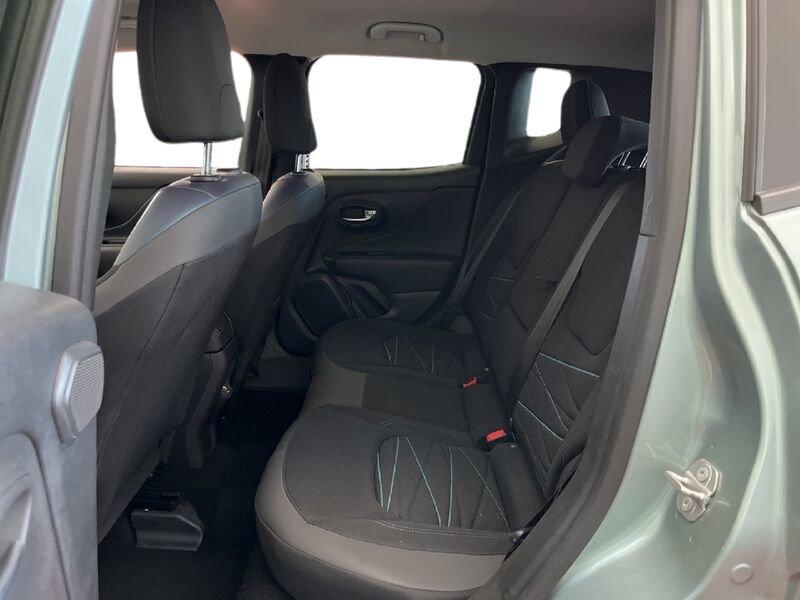 Jeep Renegade 2019 1.5 turbo t4 mhev Upland 2wd 130cv dct