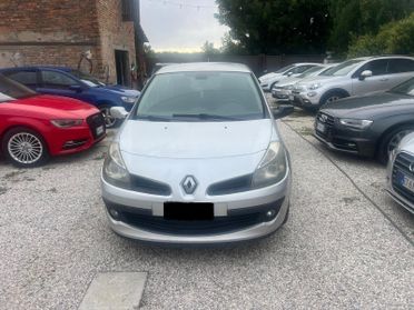 Renault Clio 1.2 16V 3 porte Luxe