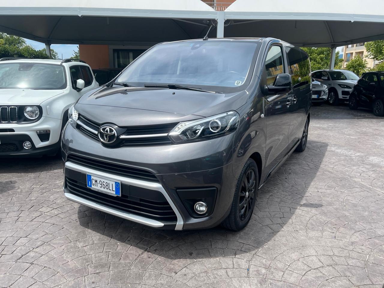 Toyota Proace Proace Verso 2.0D 180 CV L1 D Black Edition