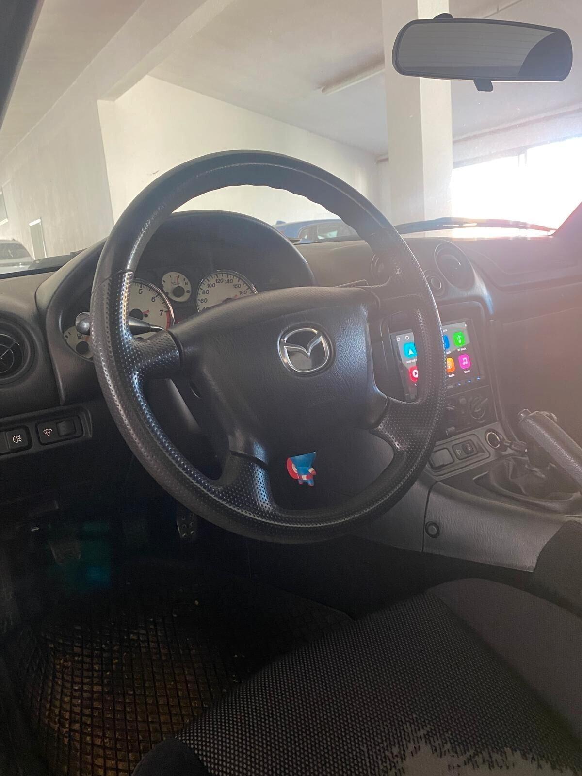 Mazda MX-5 1.6i 16V cat Mid