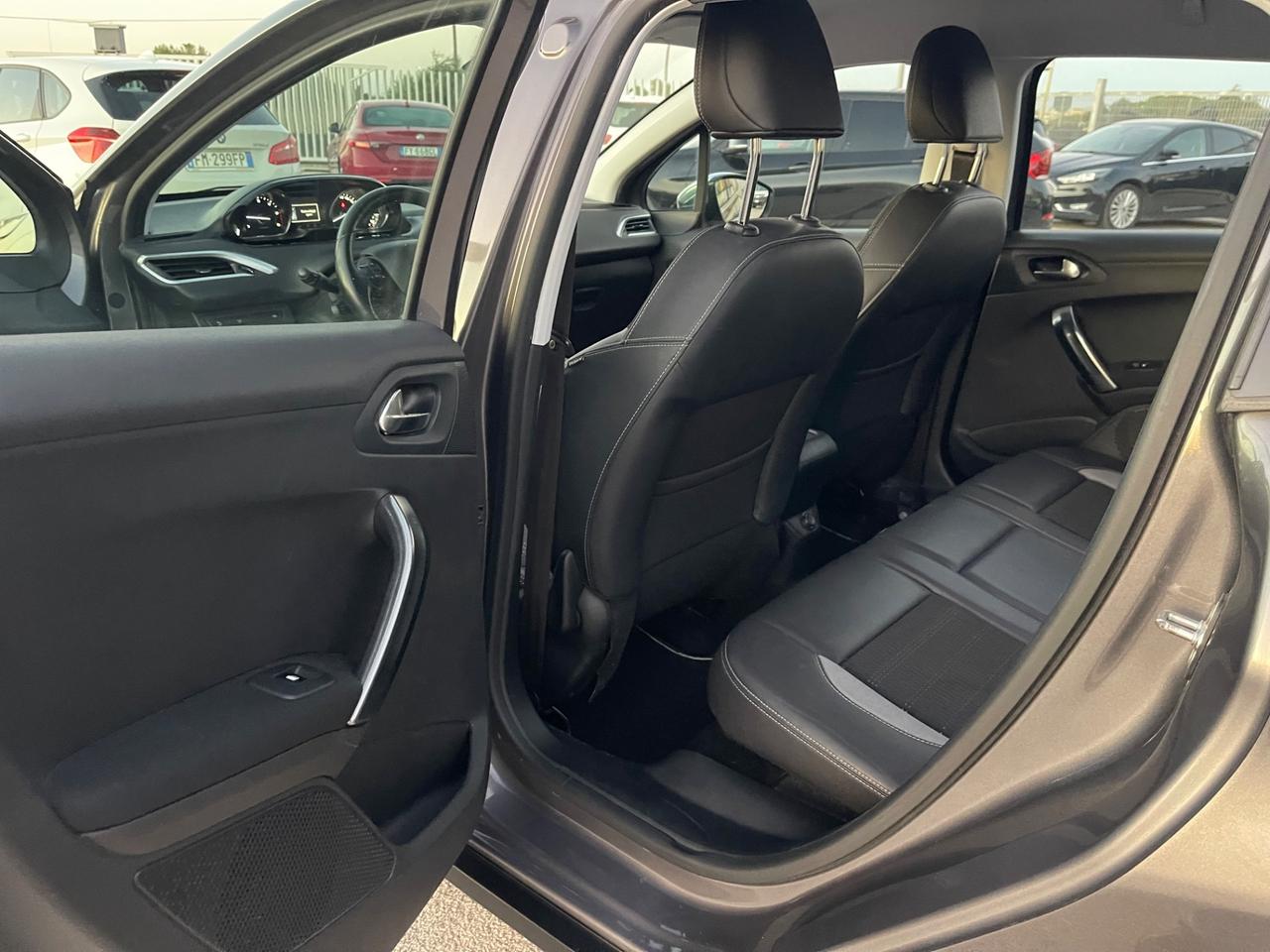 PEUGEOT 2008 1.6 HDI FULL LED ALLURE PARI AL NUOVO