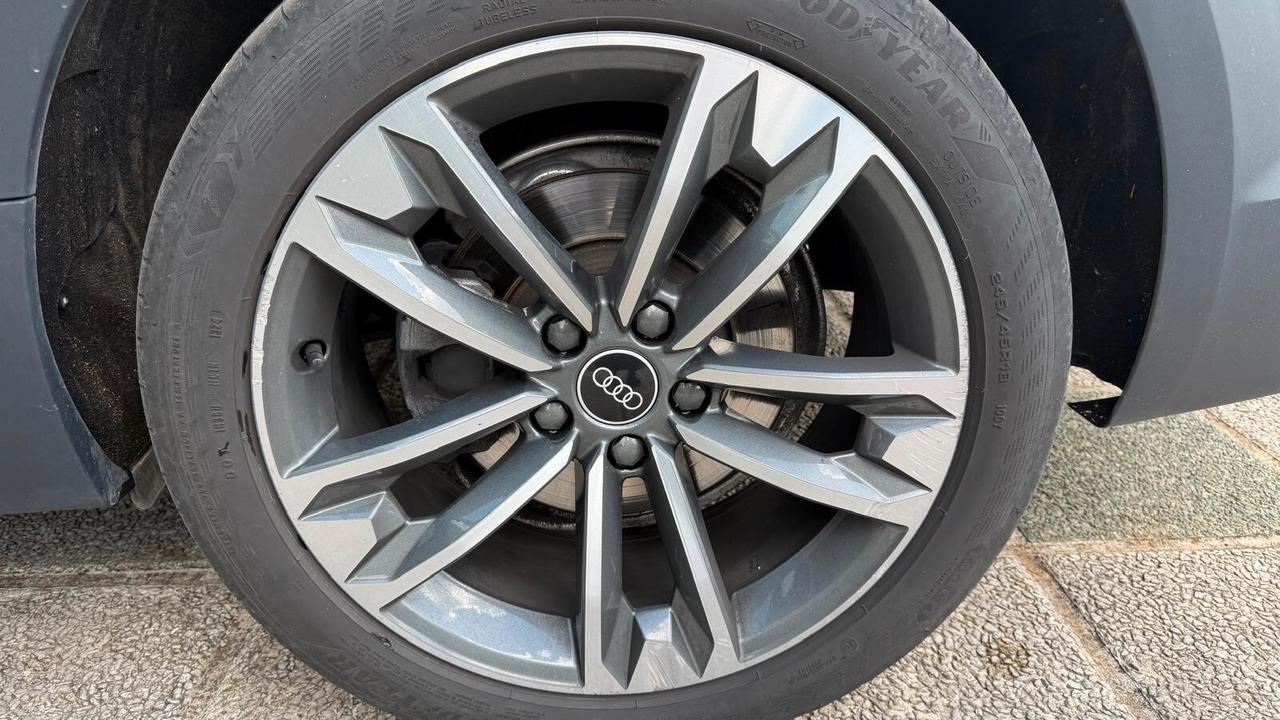 Audi A4 allroad 40 TDI 204 CV S tronic Identity Contrast