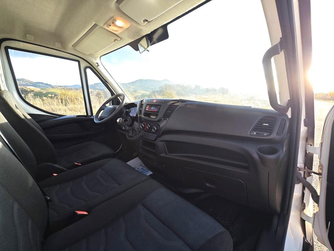 IVECO DAILY 35C12