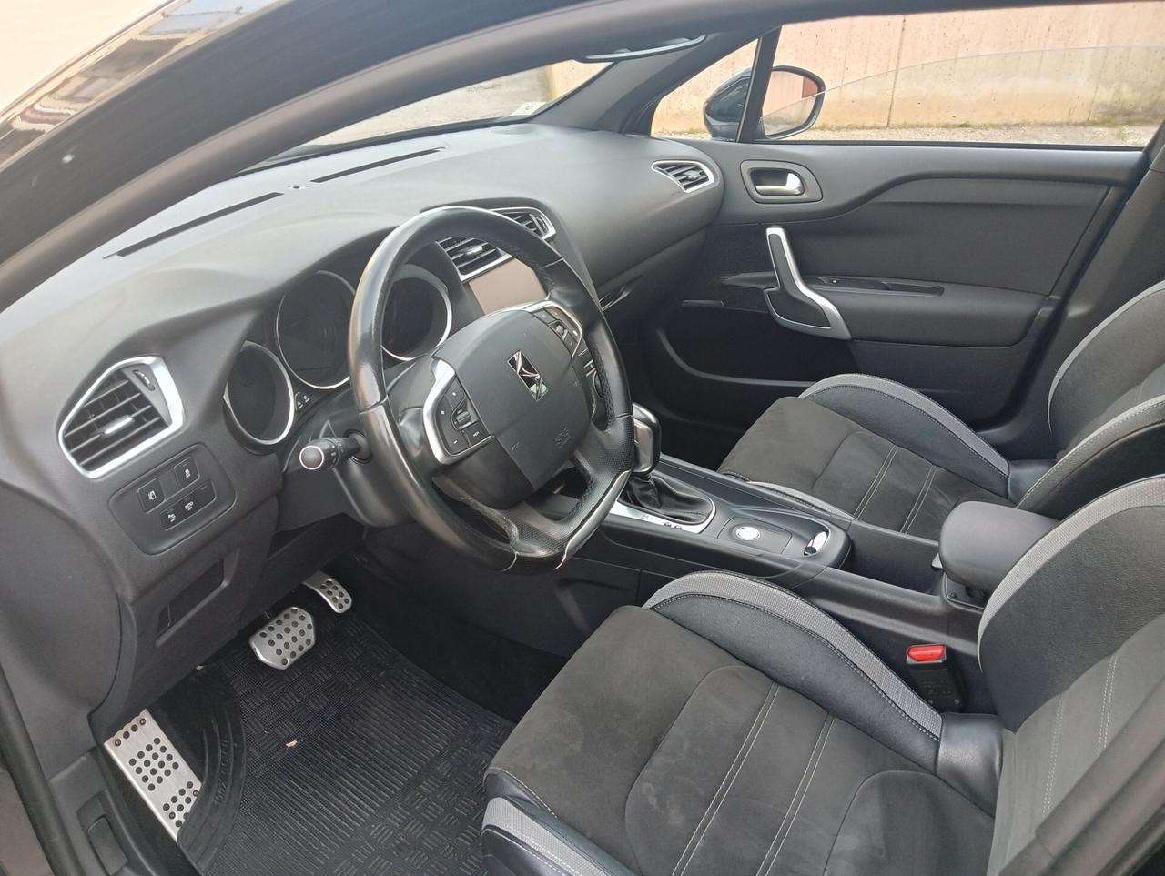 Ds DS4 4 BlueHDi 100 Business