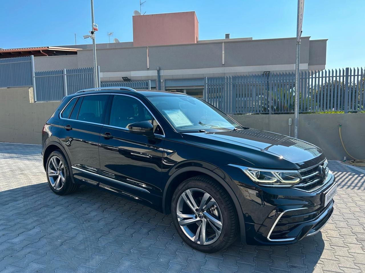 Volkswagen Tiguan 2.0 TDI 150 CV SCR DSG R-Line