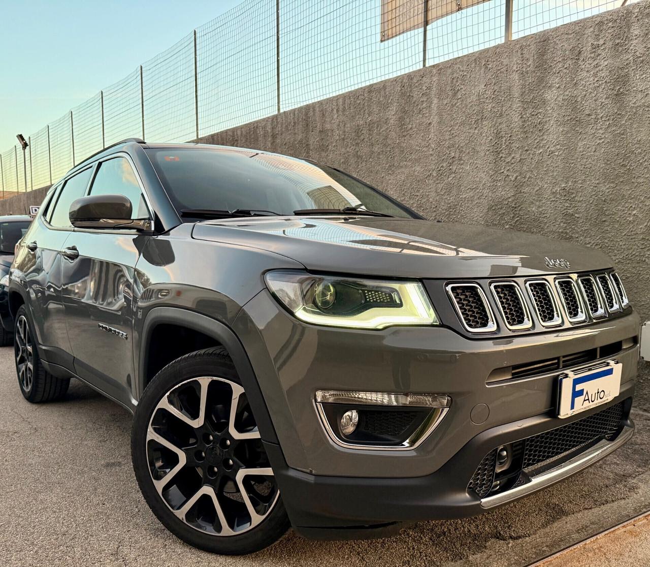 Jeep Compass 1.6 Multijet 2WD Limited FULL OPTIONAL,Cerchi 19”,LED+Xeno,bicolore,pelle,ecc.