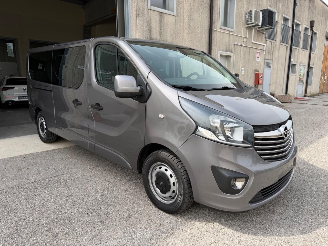 Opel Vivaro 9 posti