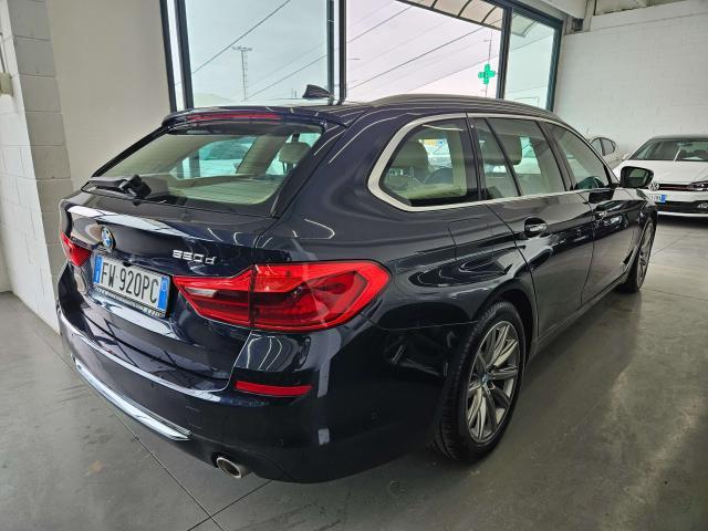 BMW 520 Touring xdrive Luxury 190cv auto