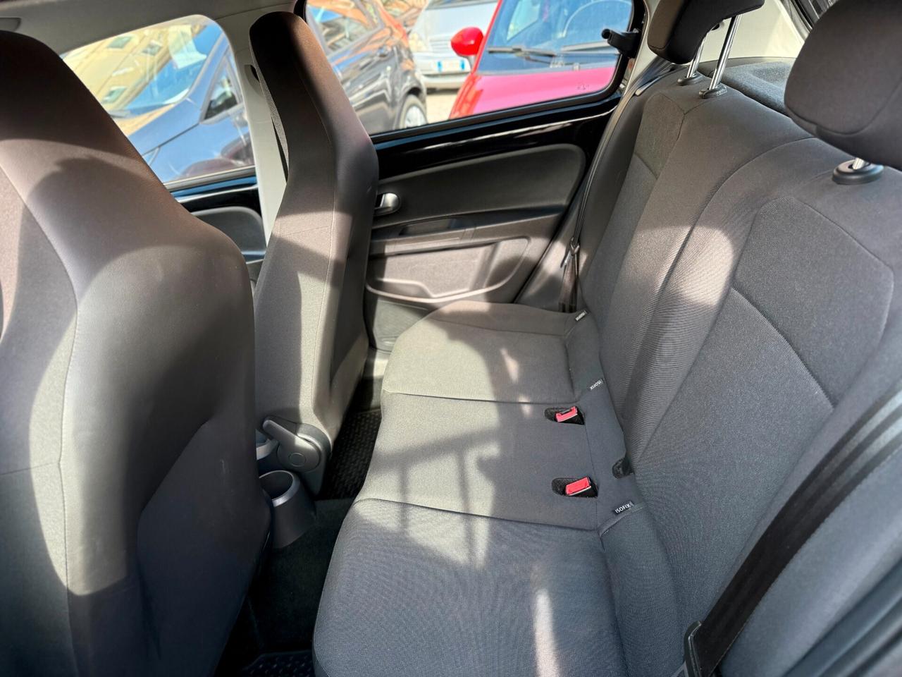 Volkswagen up! 1.0 75 CV 5p. move