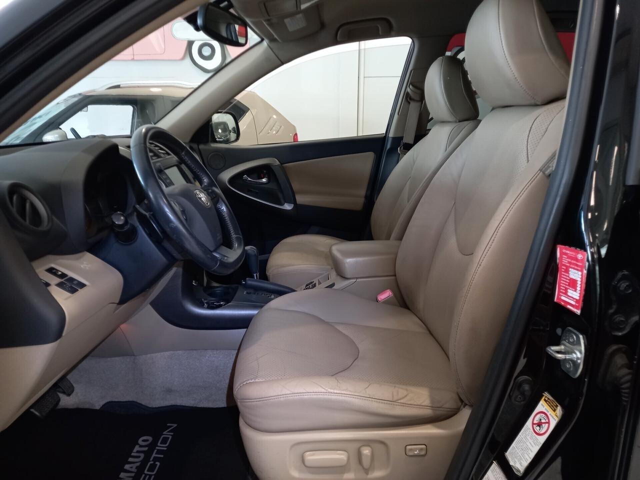 Toyota RAV 4 RAV4 Crossover 2.2 D-Cat A/T 150 CV Luxury