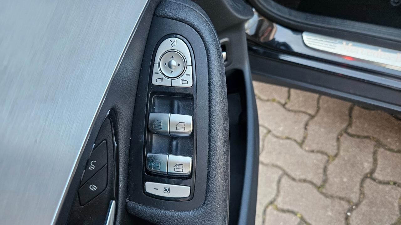 Mercedes-benz GLC 250 d Sport 4matic auto PELLE-CAMERA-NAVY