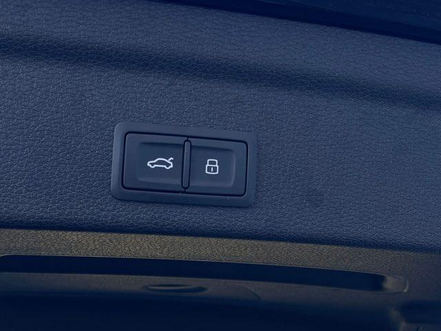 AUDI Q3 SPB 35 TDI Stronic Identity Black S-line SPORTBACK