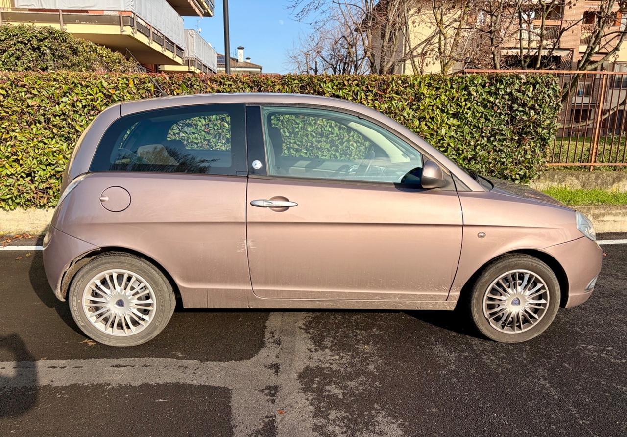 Lancia Ypsilon 1.4 Ecochic GPL