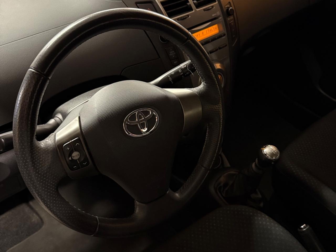STUPENDA TOYOTA YARIS UNICO PROPRIETARIO CON 74.788 KM