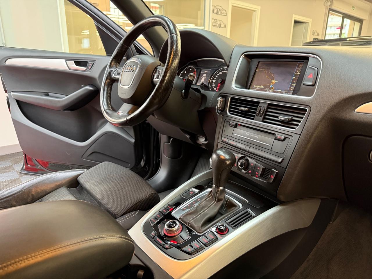 Audi Q5 2.0 TDI quattro S-LINE - FABIANOAUTO