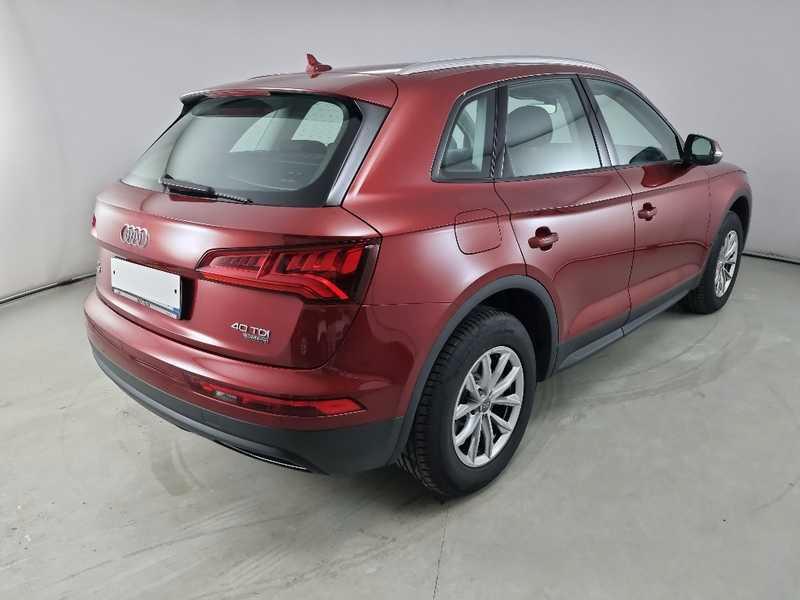 AUDI Q5 2.0 TDI 140kW Business quattro S tronic