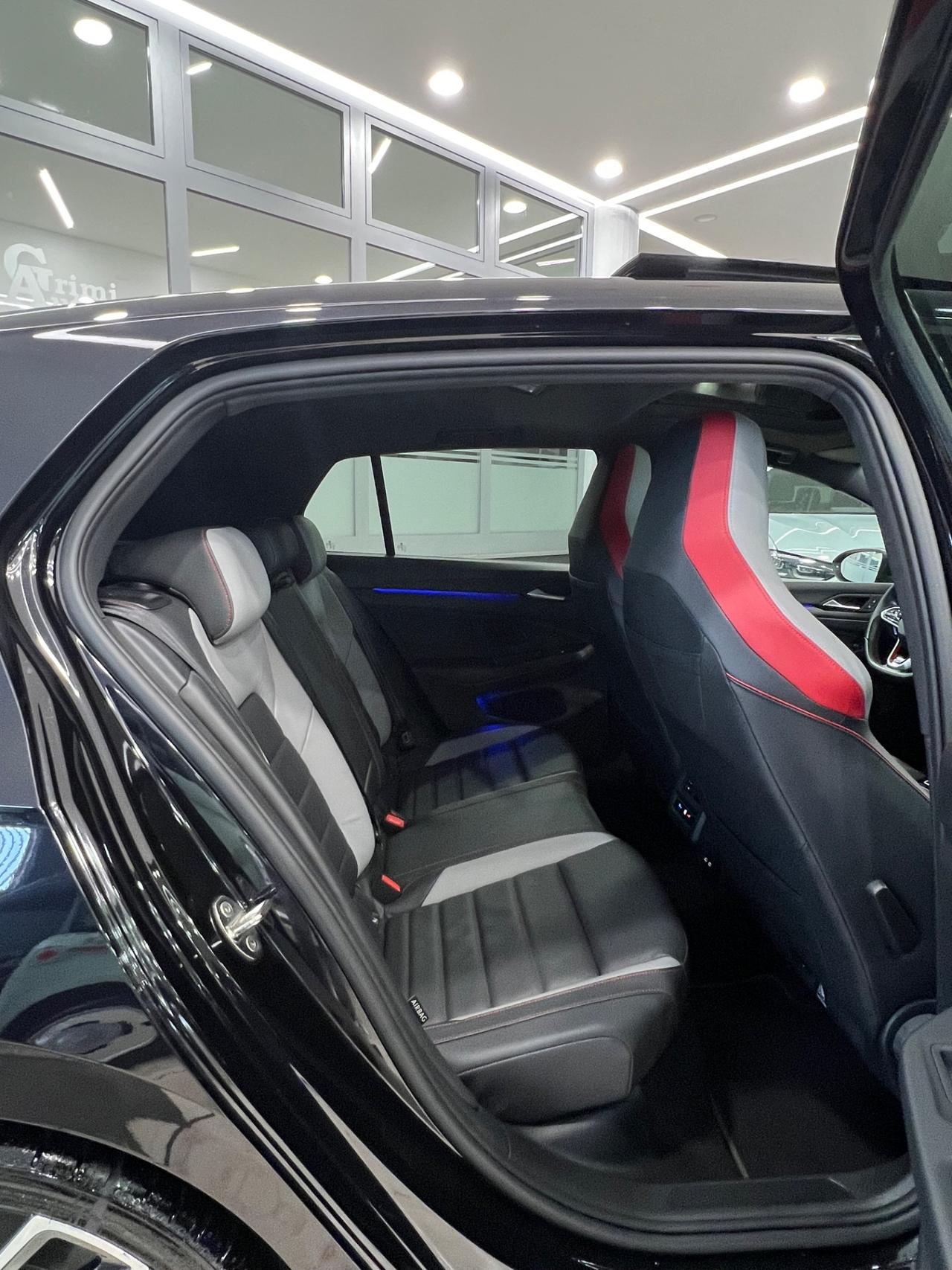 Volkswagen Golf GTI 2.0 TSI DSG