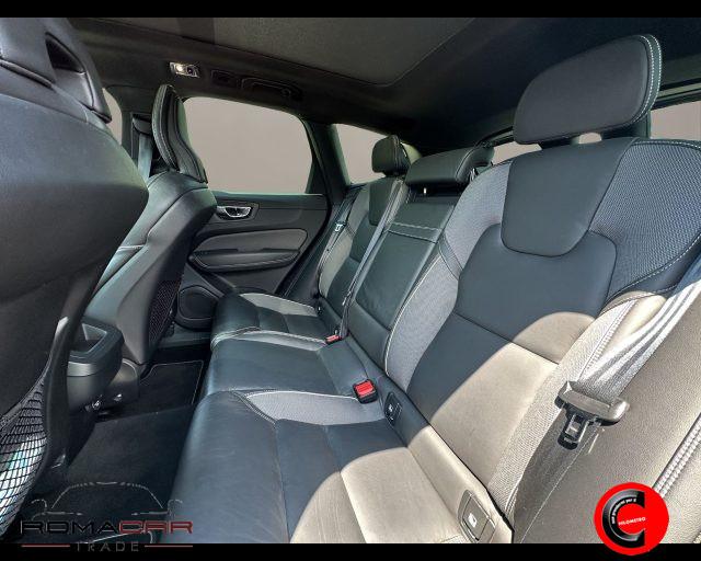 VOLVO XC60 B4 (d) AWD Geartronic R-design