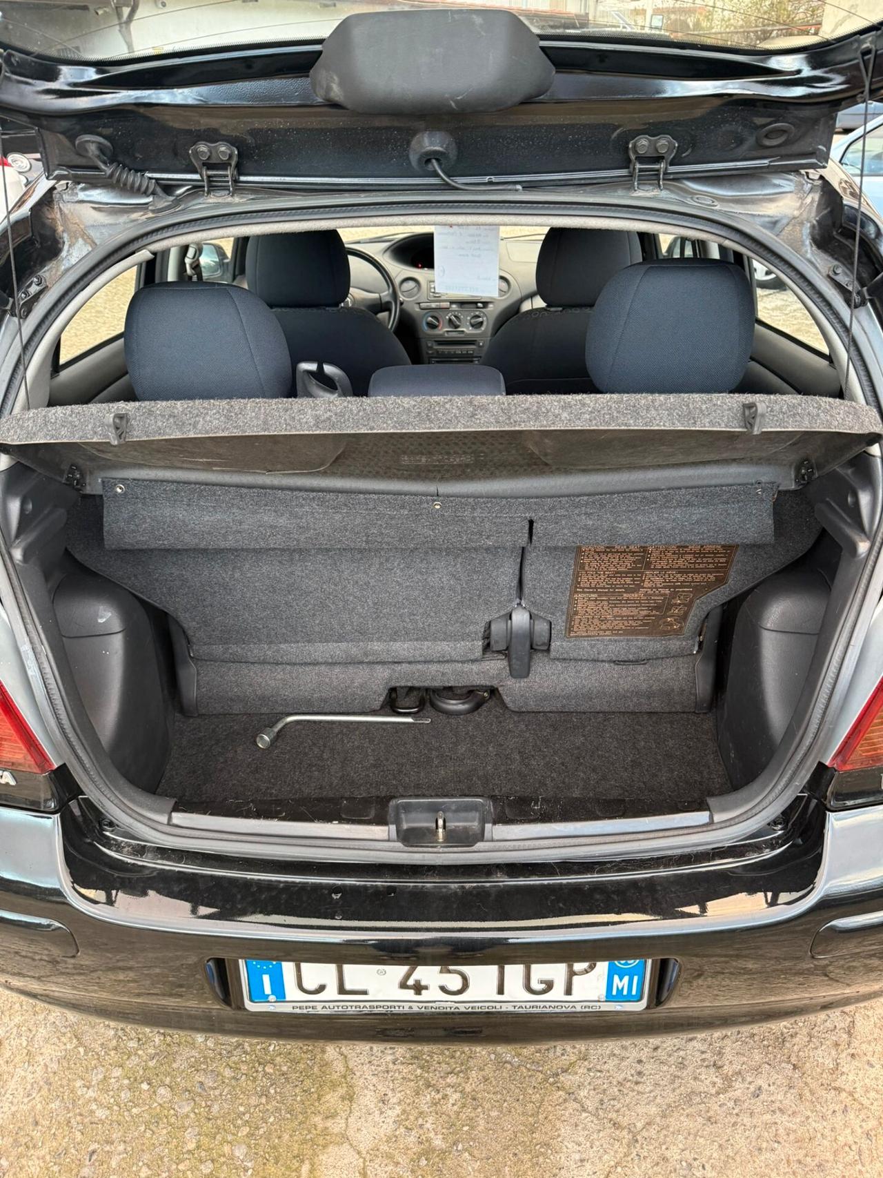 Toyota Yaris 1.4 tdi D-4D cat 5 porte Sol '03