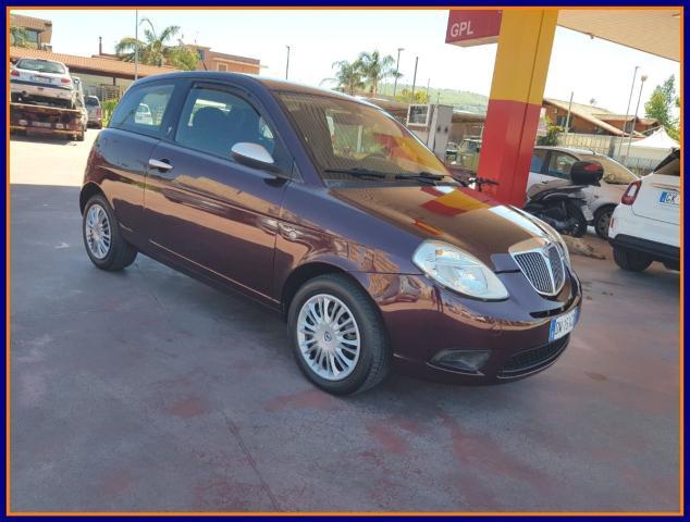 LANCIA - Ypsilon - 1.3 MJT Argento