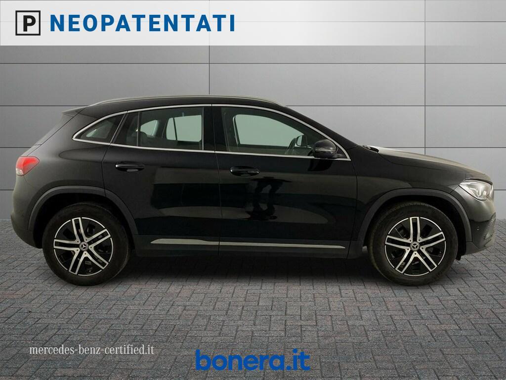 Mercedes GLA 180 180 Sport Plus 7G-DCT