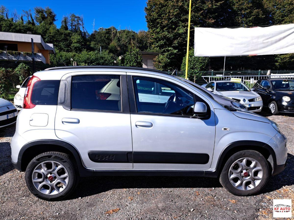 FIAT - Panda 0.9 t.air turbo 4x4 85cv E6