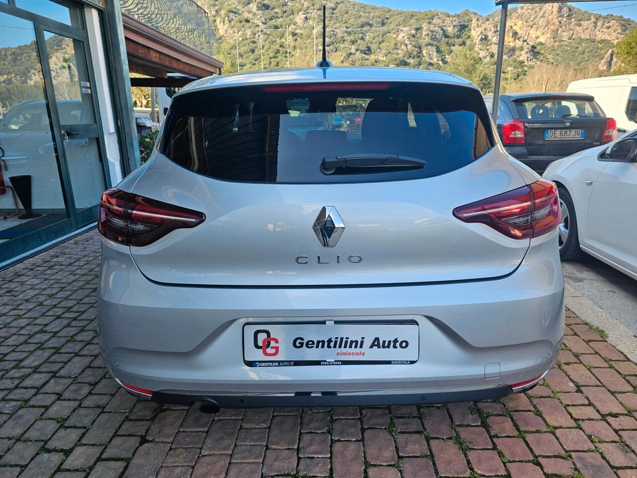 Renault Clio 1.0benzina TCe 100CV 5 porte Intens