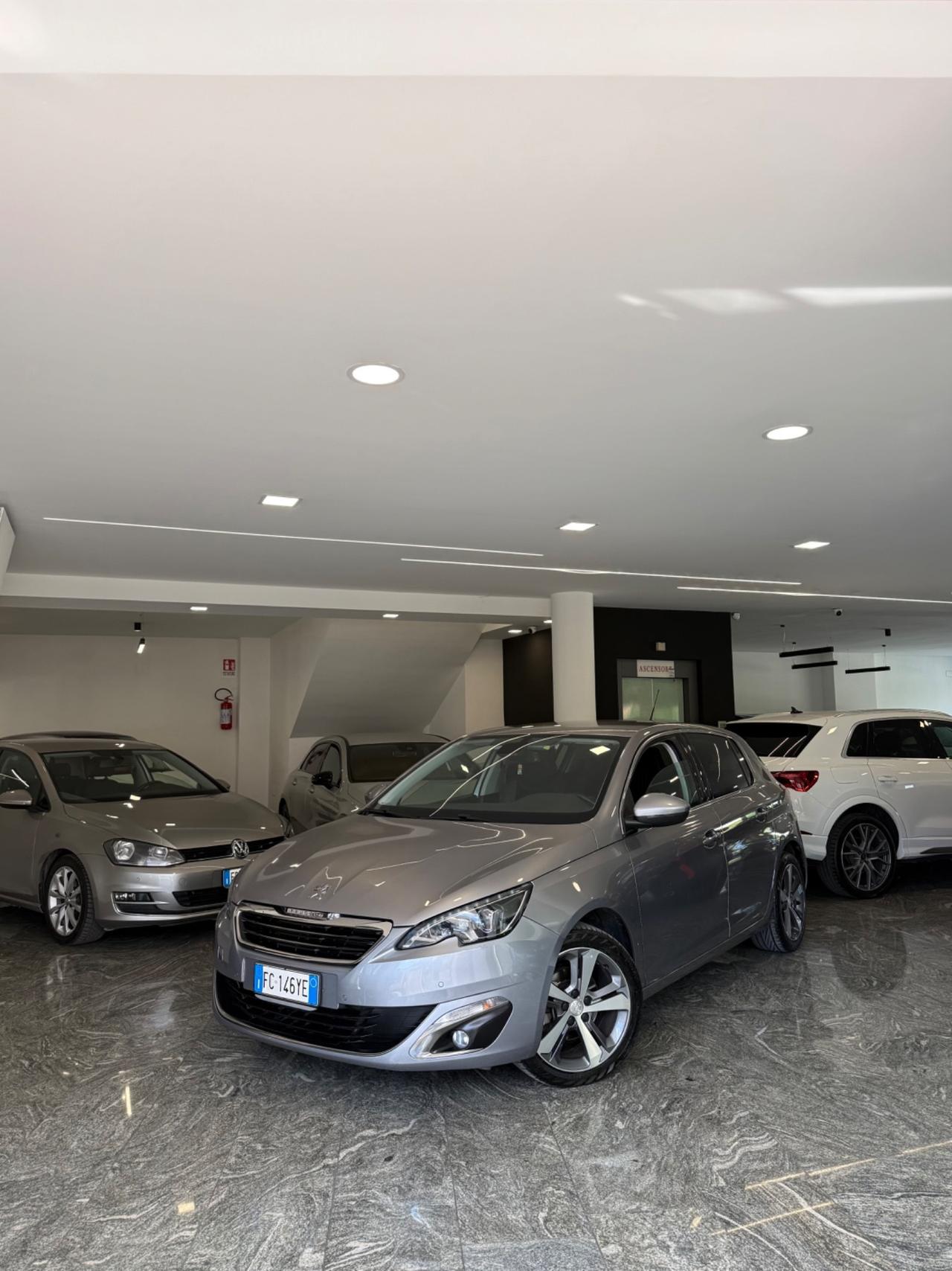 Peugeot 308 BlueHDi 120 S&S Allure