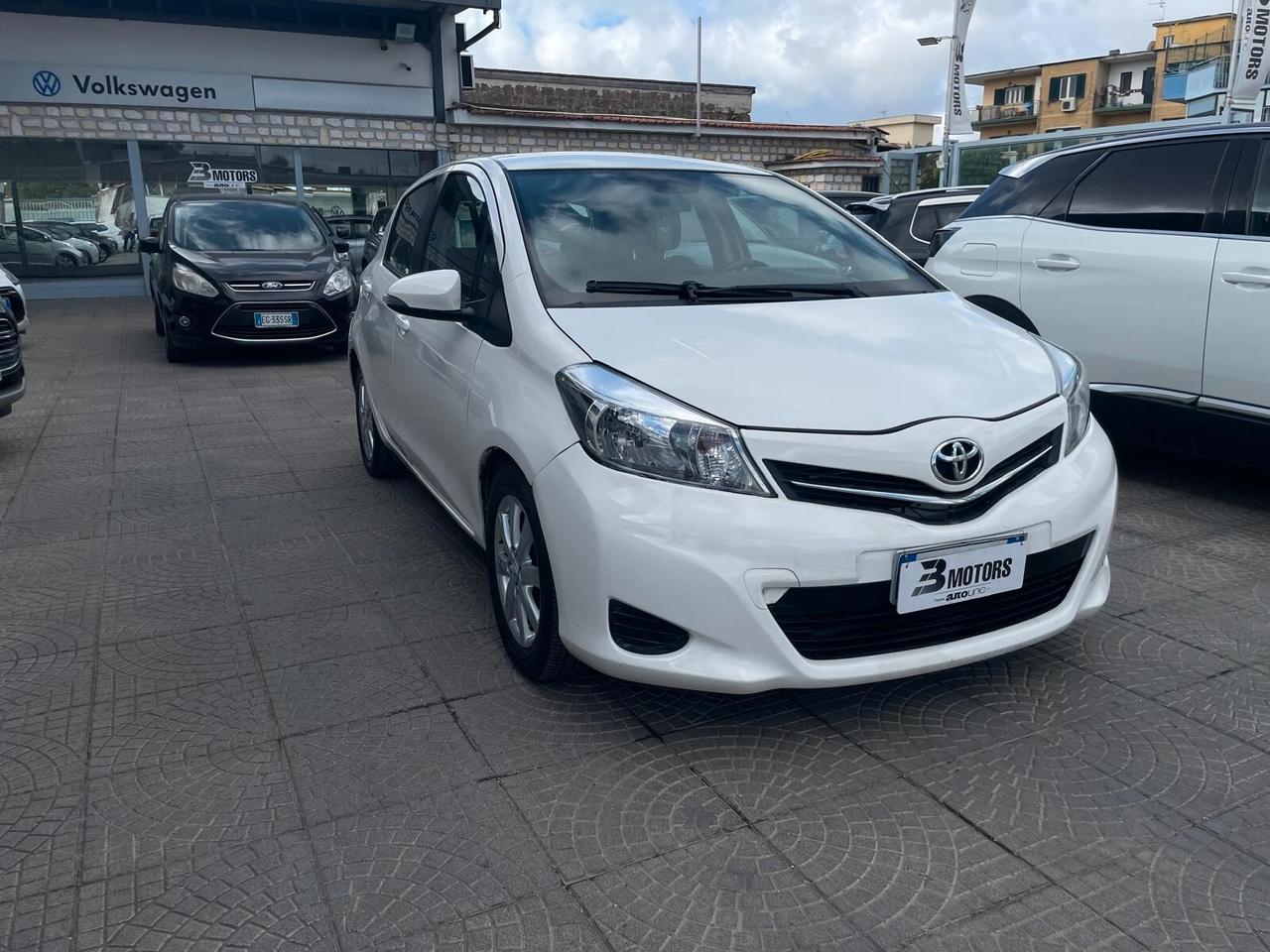 Toyota Yaris 1.4 D-4D 5 porte Lounge