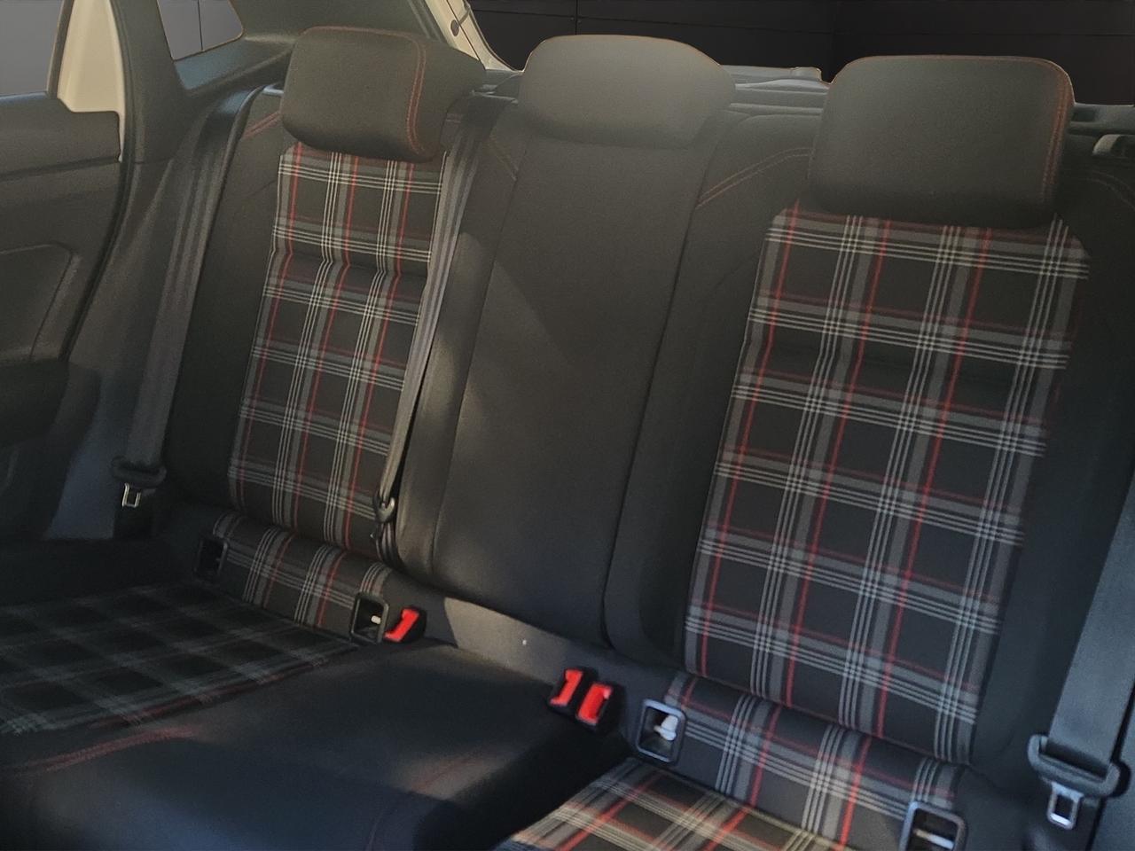 Volkswagen Polo 5p 2.0 tsi GTI 200cv dsg