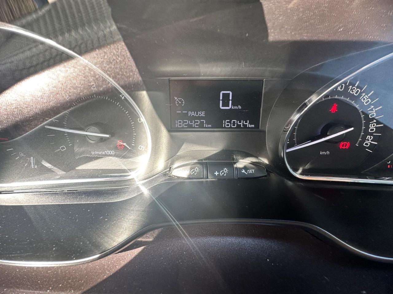 Peugeot 2008 1.4 HDi 68CV Active