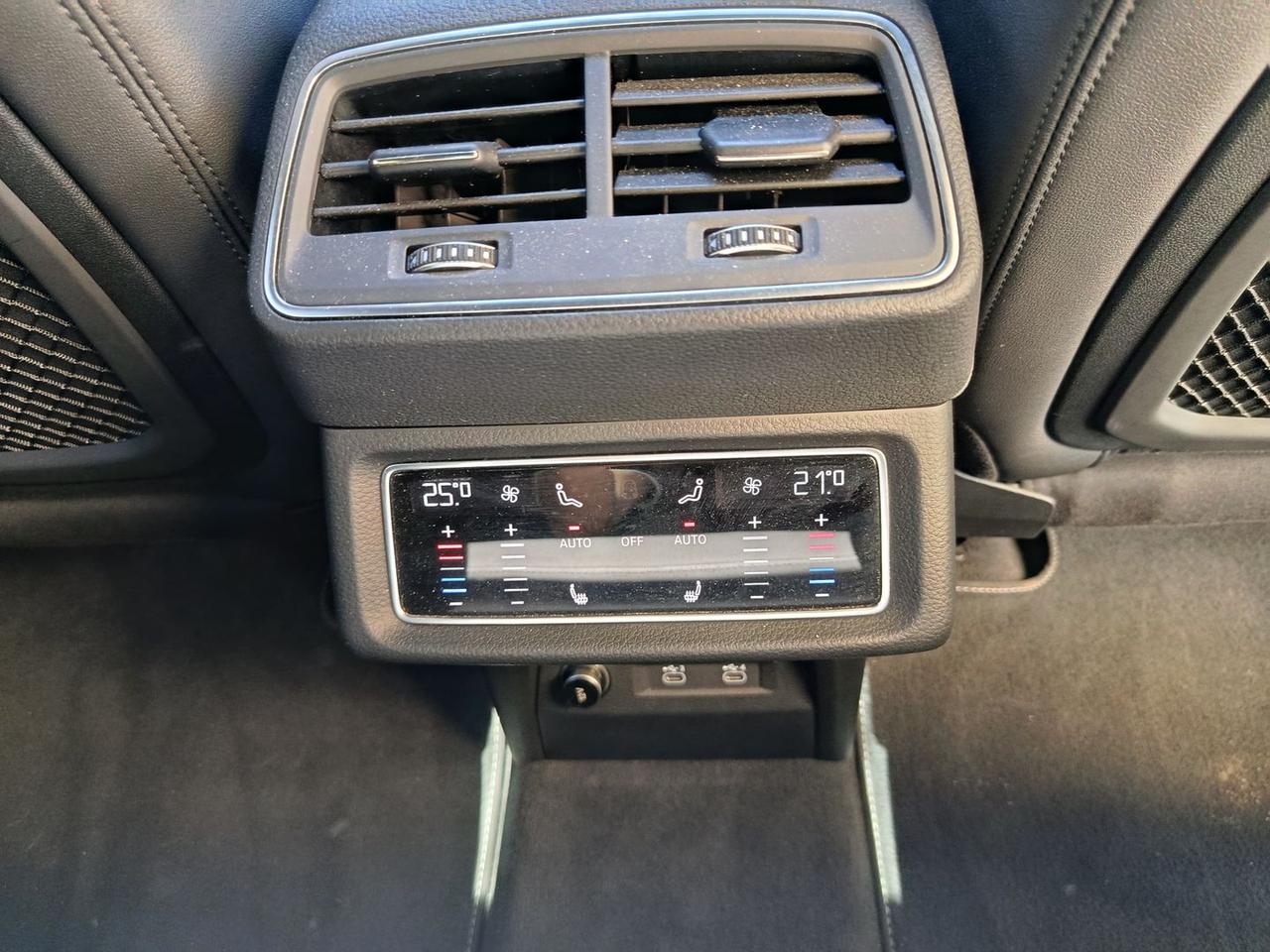 Audi e-tron S Line Edition 55 #11146