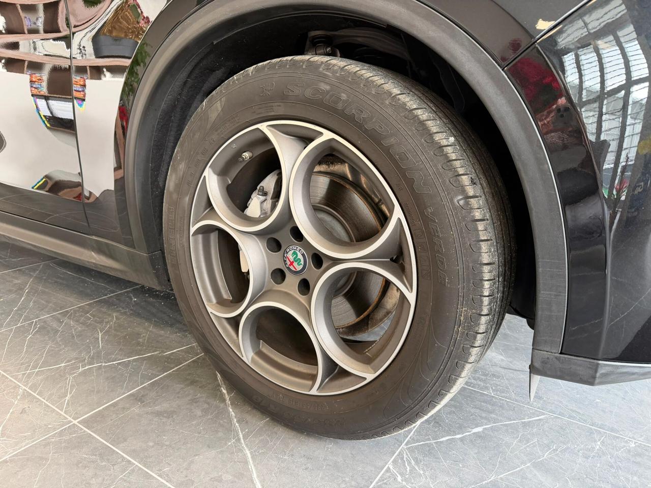 Alfa Romeo Stelvio 2.2 Turbodiesel 160 CV AT8 RWD Business