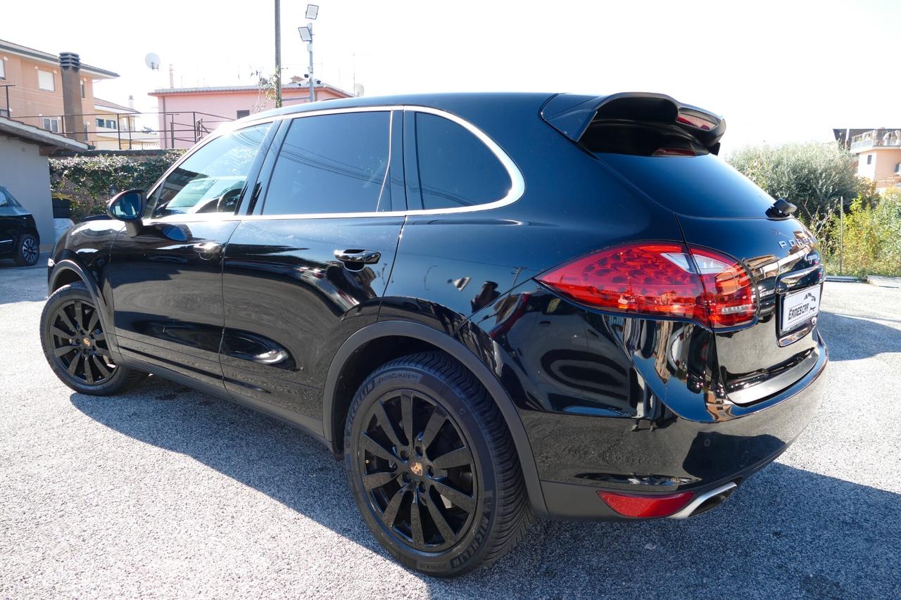 Porsche Cayenne 3.0 PANO KAMERA PELLE *20*