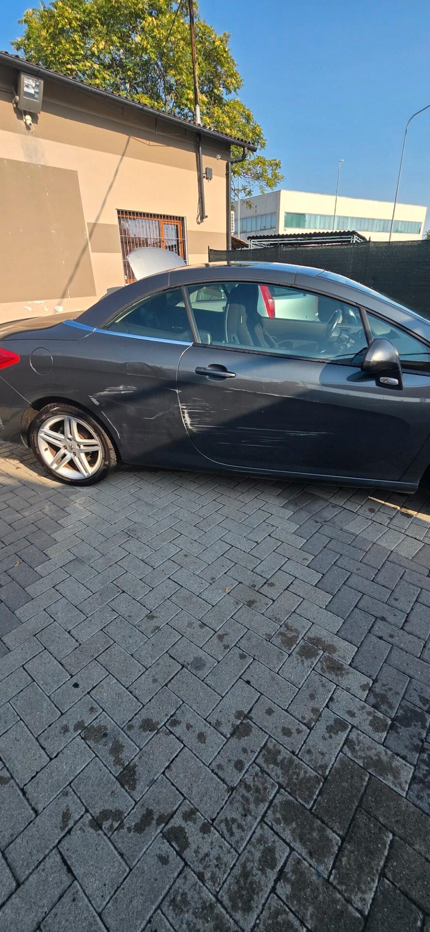 Peugeot 308 1.6 HDi 112CV CC Féline