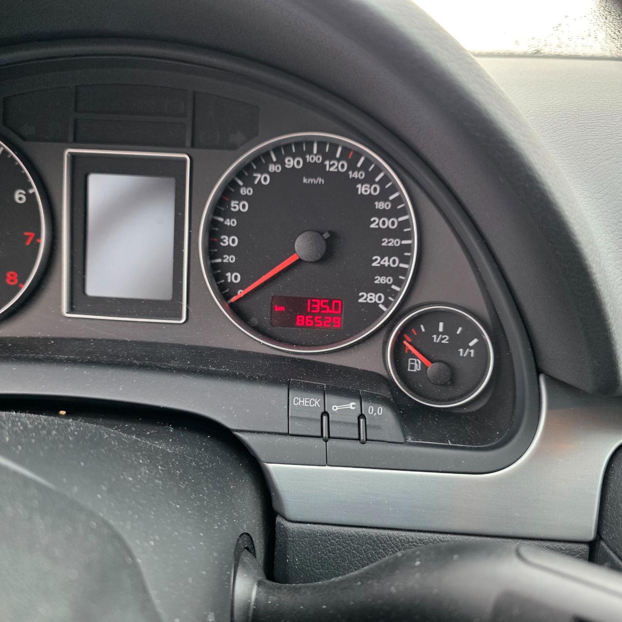 Audi A4 2.0 16V TFSI Avant quattro