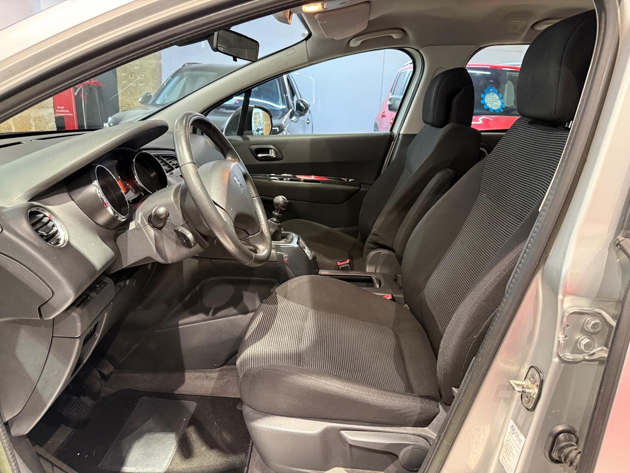 Peugeot 5008 2.0 HDi 150CV Tecno