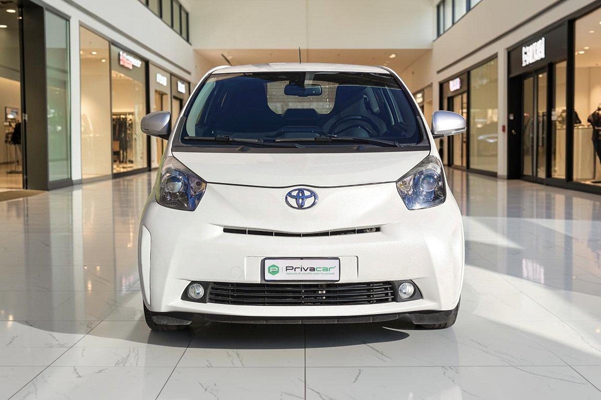 TOYOTA iQ 1.0 CVT Trend