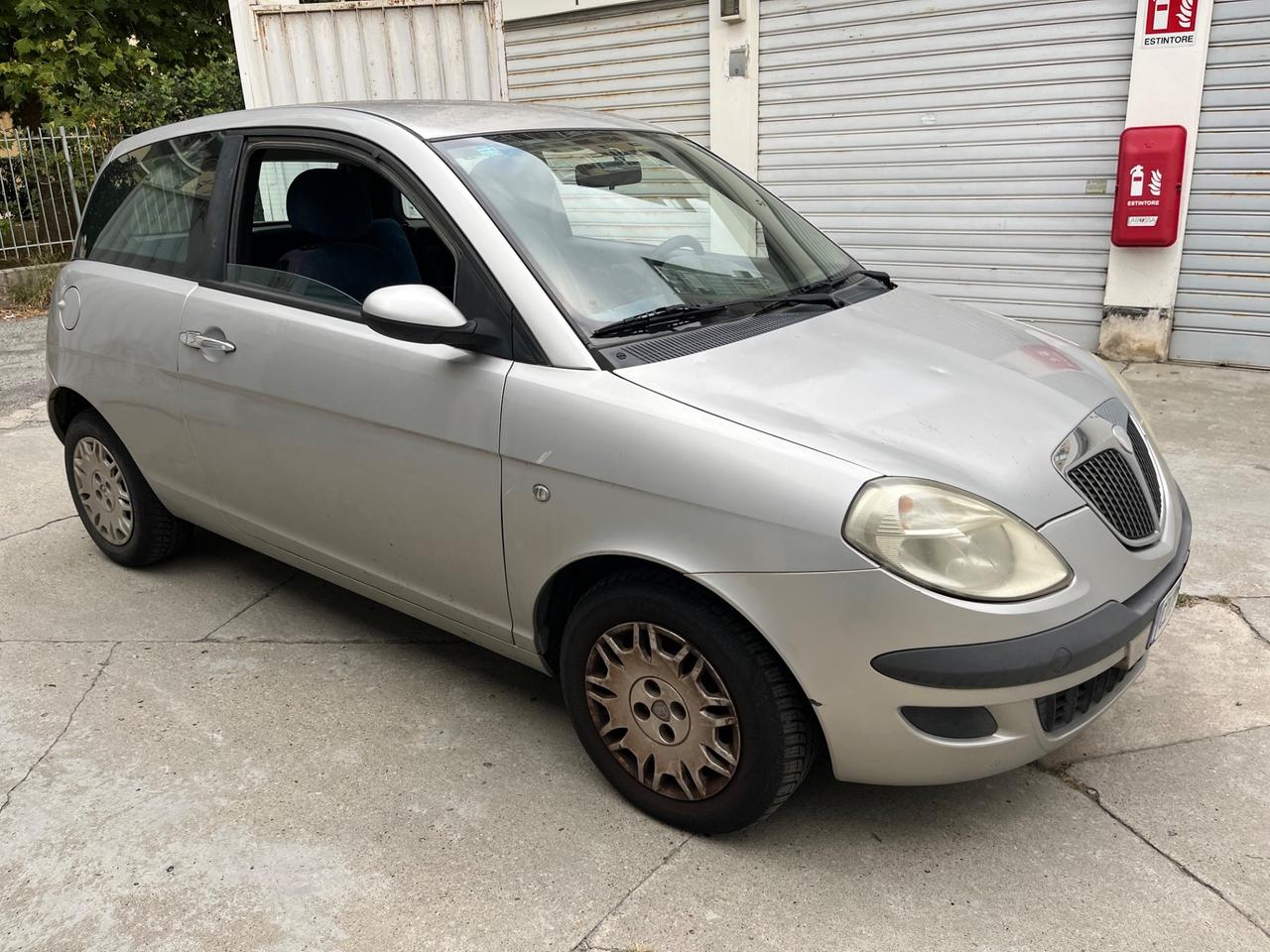 Lancia Ypsilon 1.2 OK NEOPATENTATI