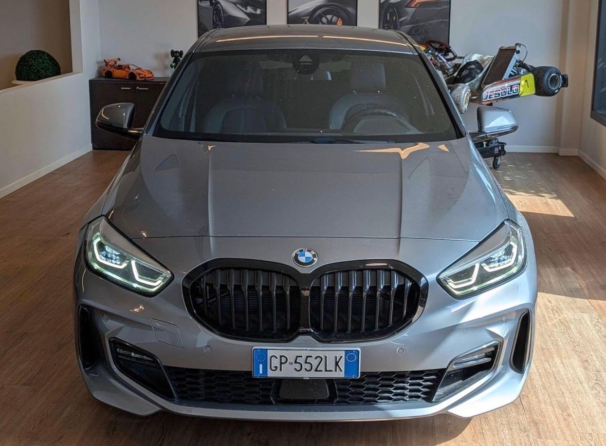 Bmw 118d 5p. Msport