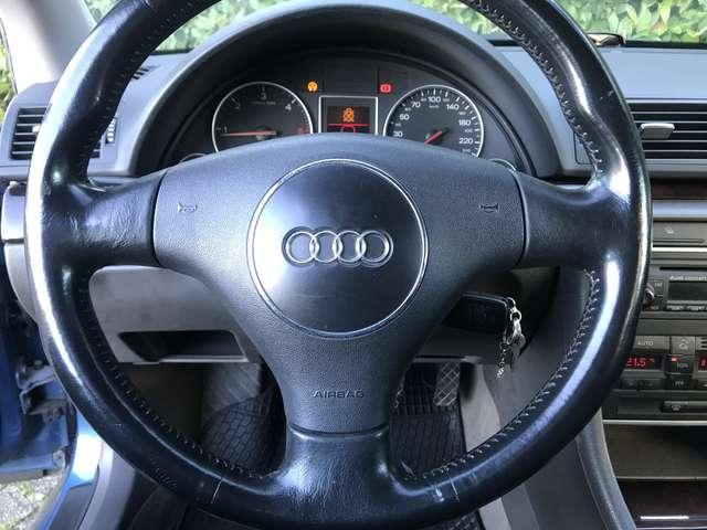 Audi A4 2.5 TDI QUATTRO
