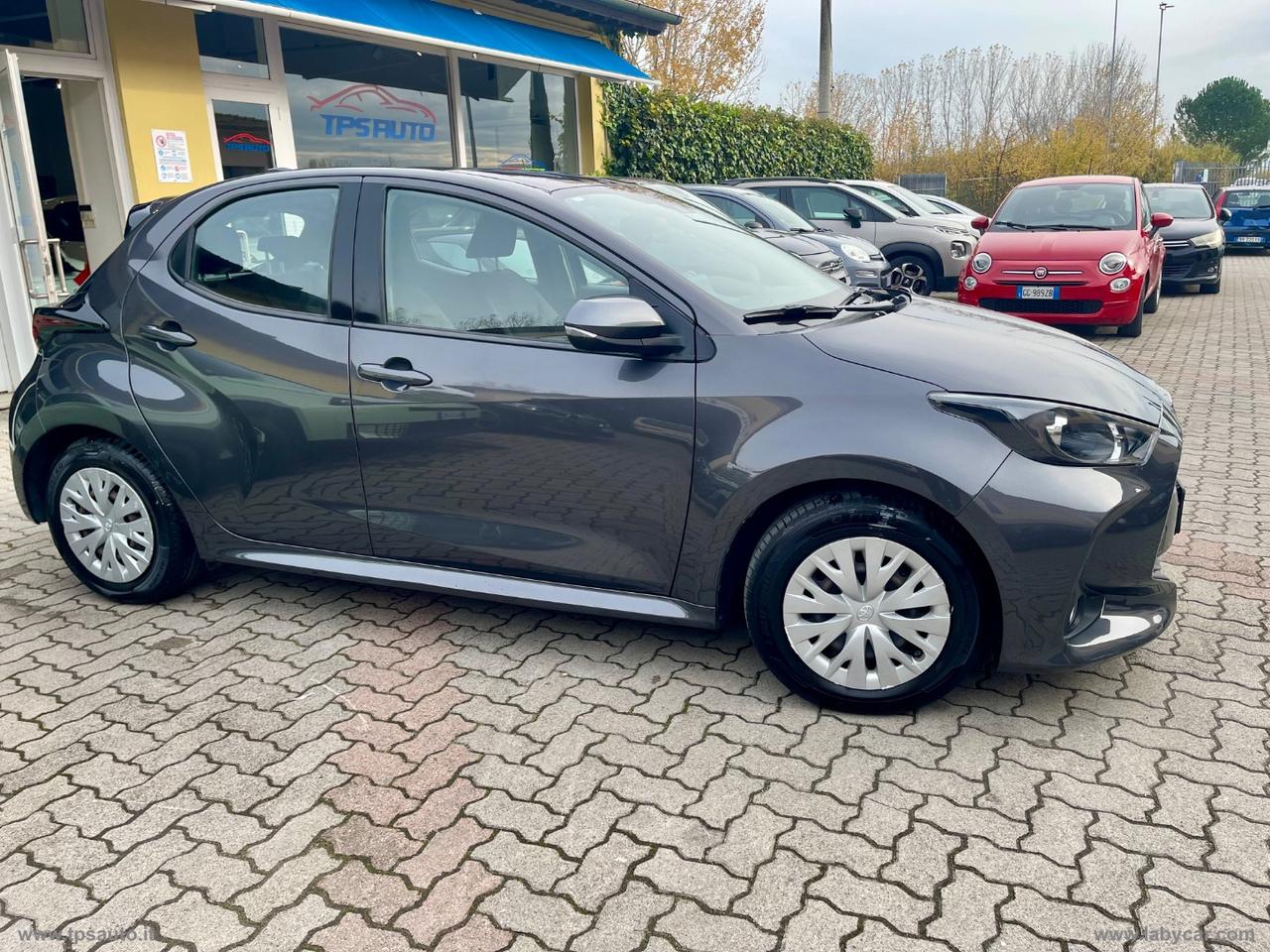 TOYOTA Yaris 1.0 5p. Business