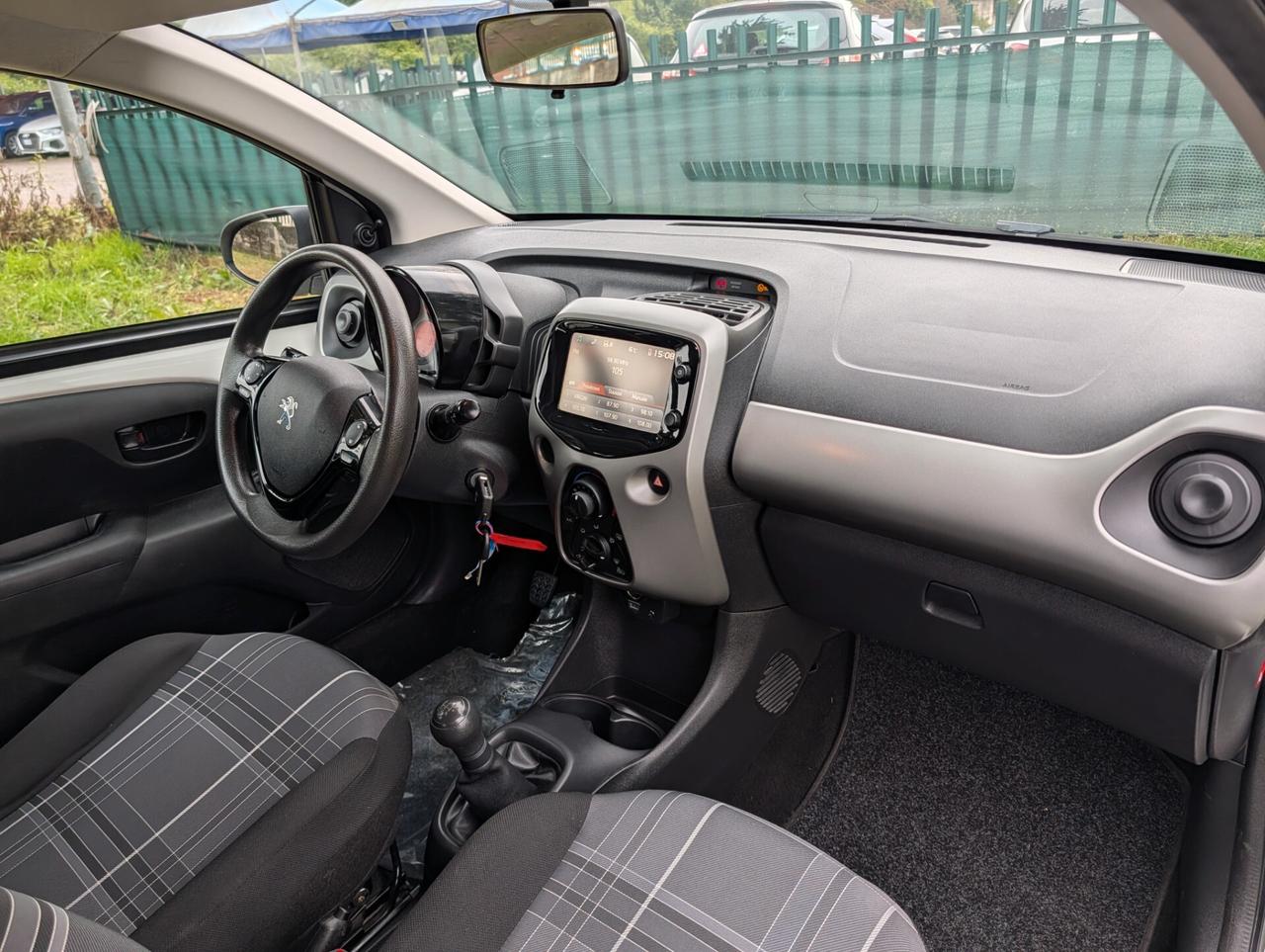 Peugeot 108 VTi 68 5 porte Allure UNICO PROPRIETARIO