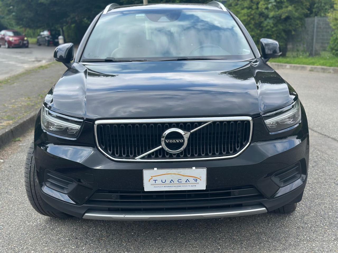 Volvo XC40 Momentum D3