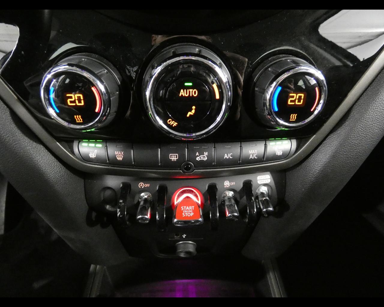 MINI Mini Countrym.(F60) - Mini 1.5 Cooper Business Countryman