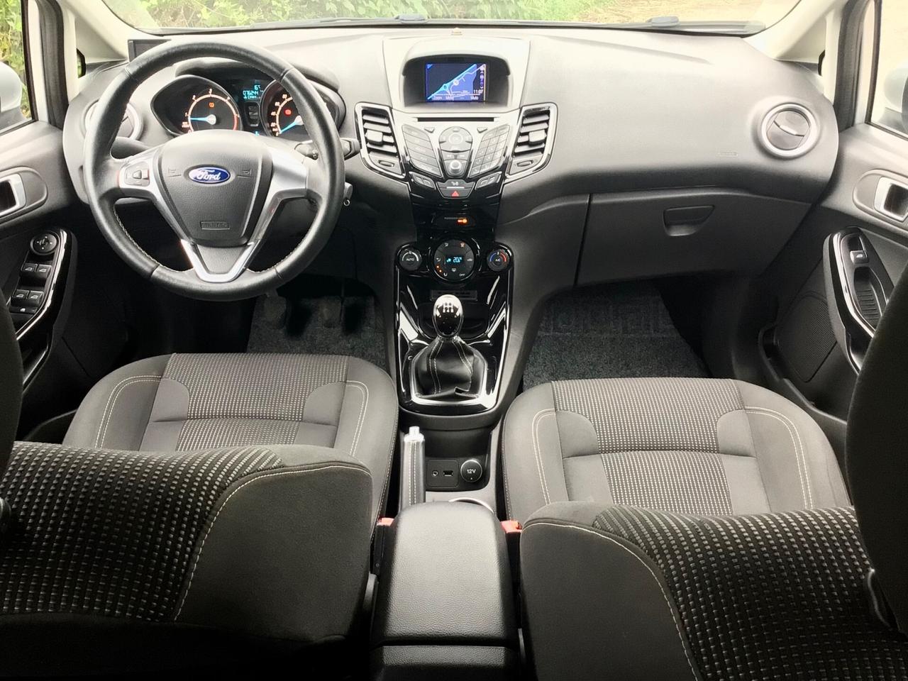 Ford Fiesta 1.5 TDCi 75CV 5 porte Titanium