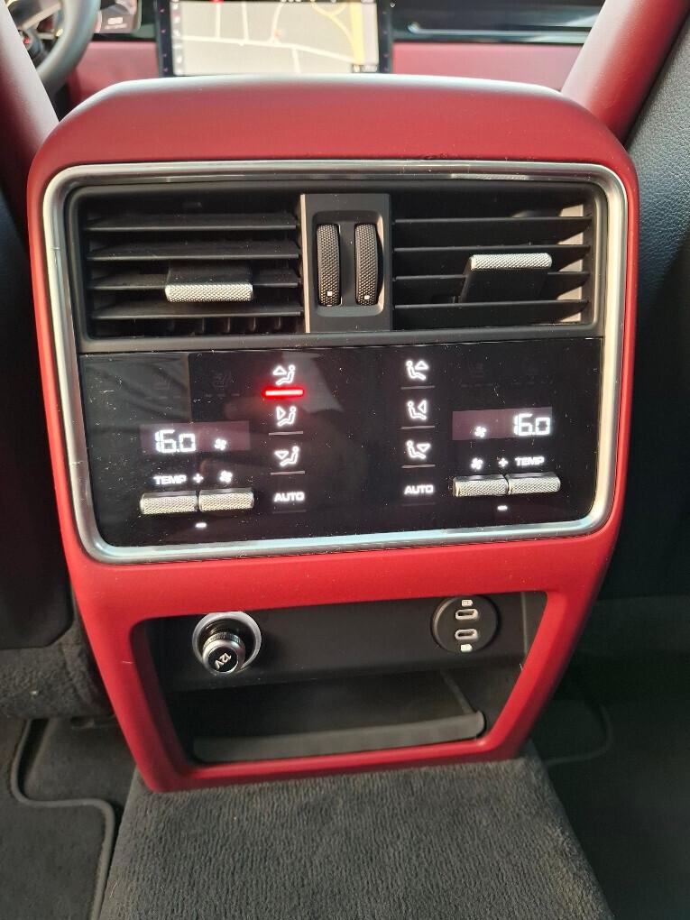 Porsche Cayenne Coupé 3.0 V6 E-Hybrid