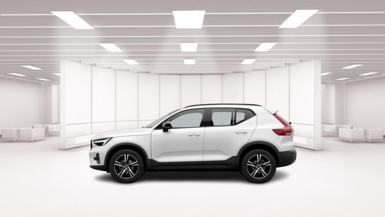 VOLVO Xc40 B3 Mild Hybrid Automatico Ultra Dark